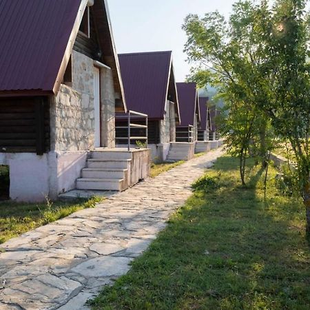 Etno Selo Bastadur Цетине Екстериор снимка